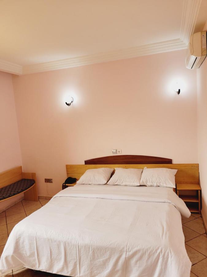 Hotel Altitel Bafoussam Eksteriør billede